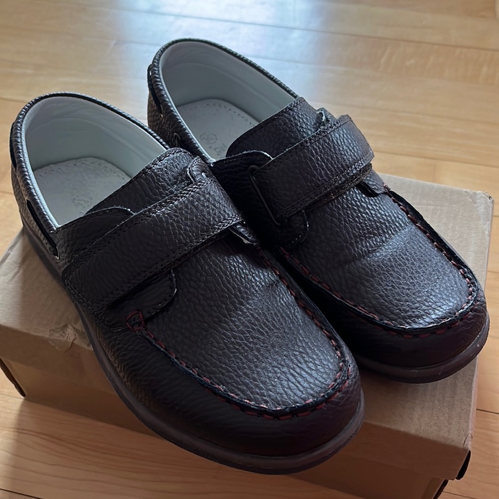 Boys loafers